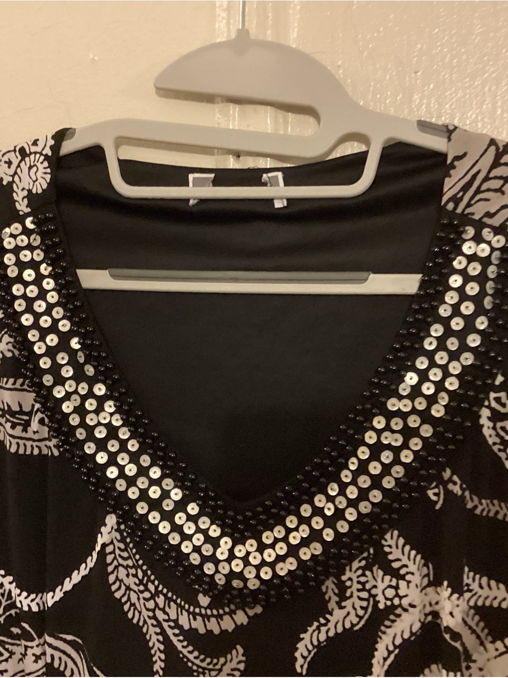 JM collection 1x White Paisley V-Neck Sleeveless Dress - Picture 3 of 6